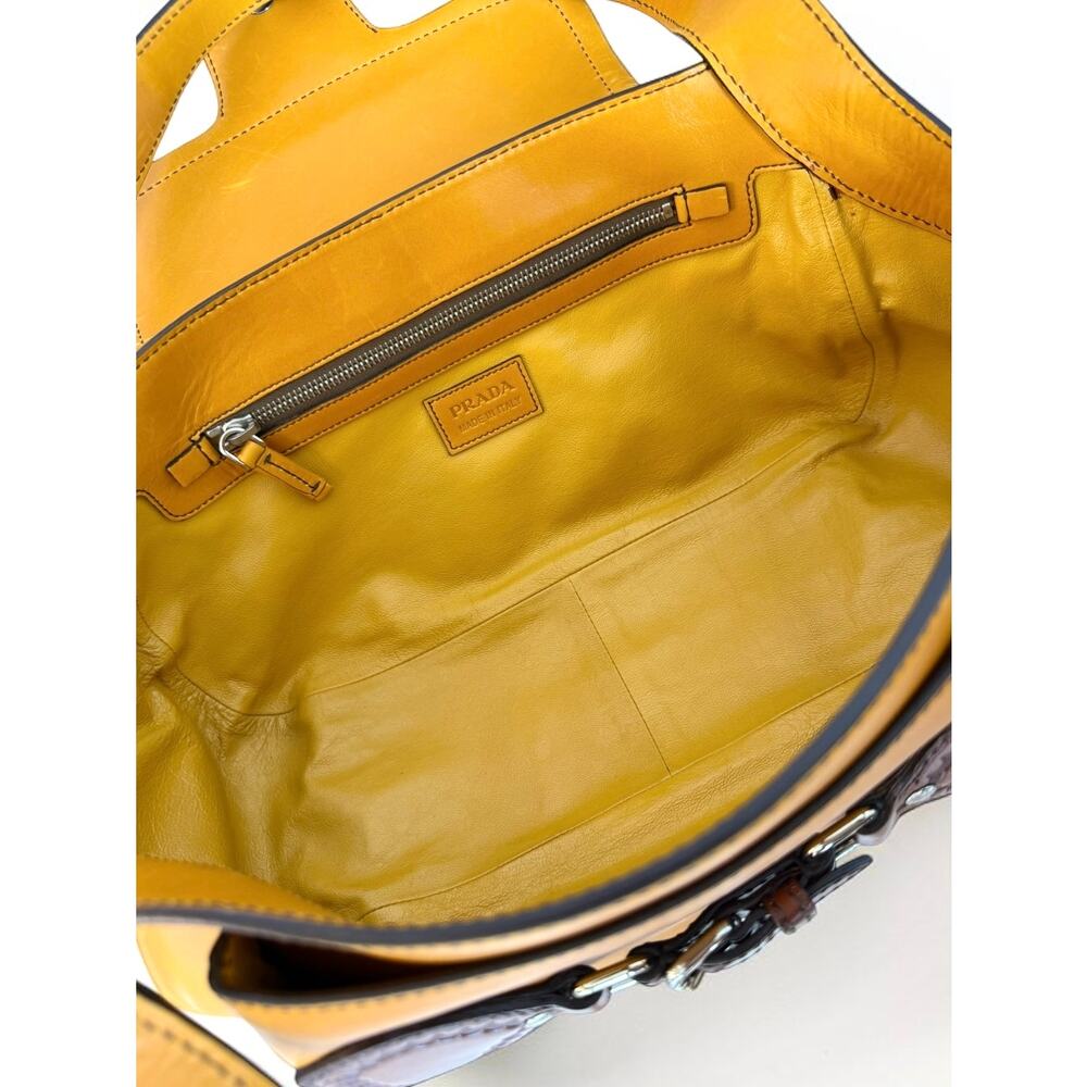 Prada Vitello Cuoio Vintage Cognac Brown Brogue Buckle Shoulder bag - Picture 6 of 11